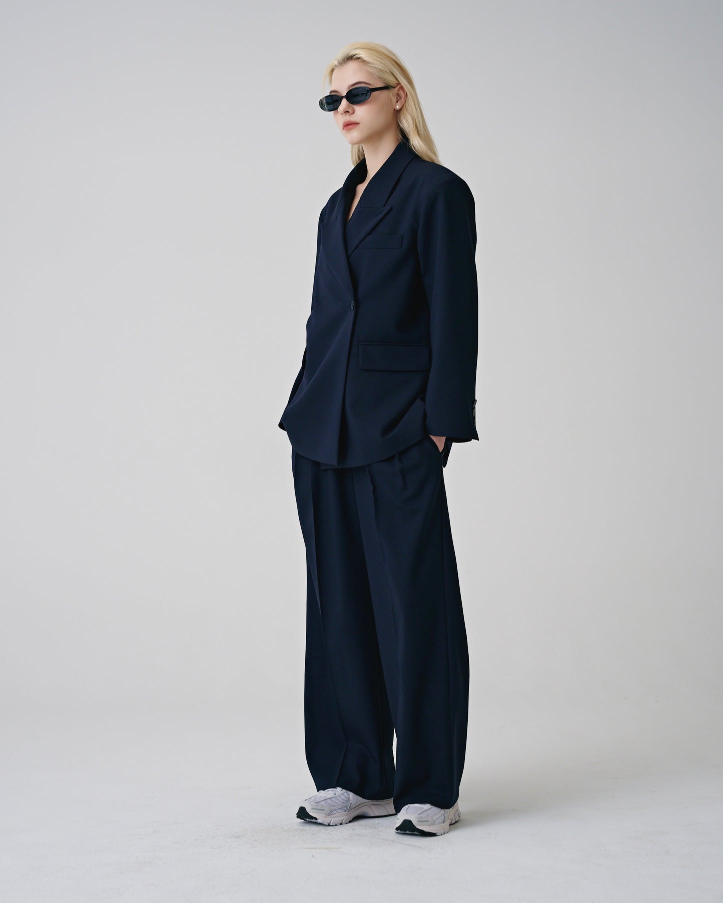 Set-up Tuck Pants (Navy/Black)