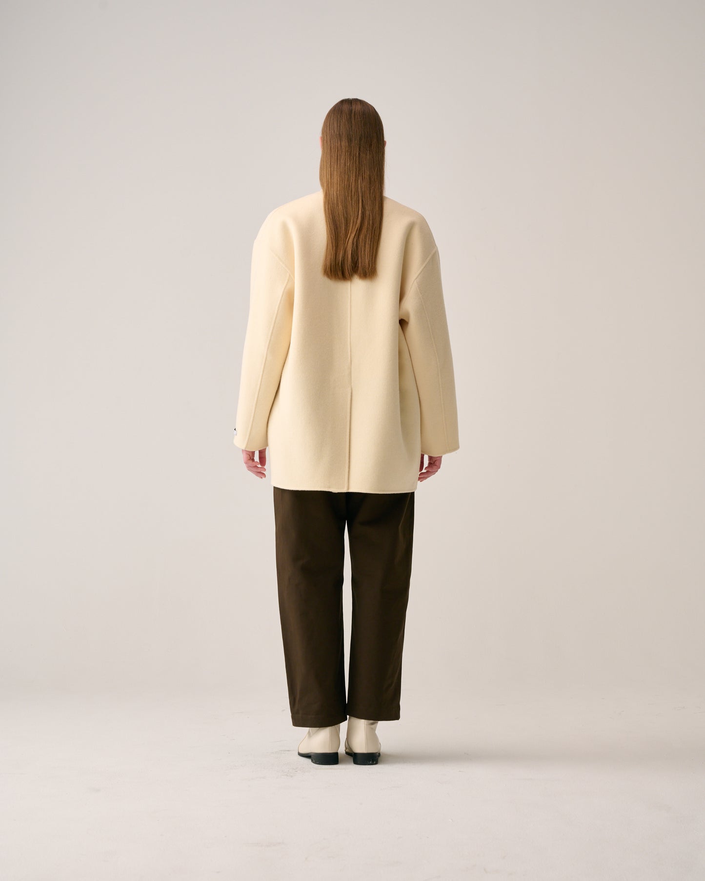 Collarless Edge Half Coat