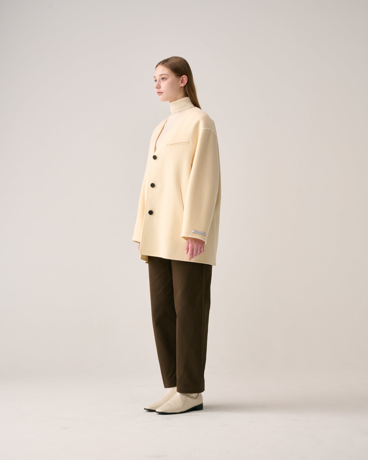 Collarless Edge Half Coat