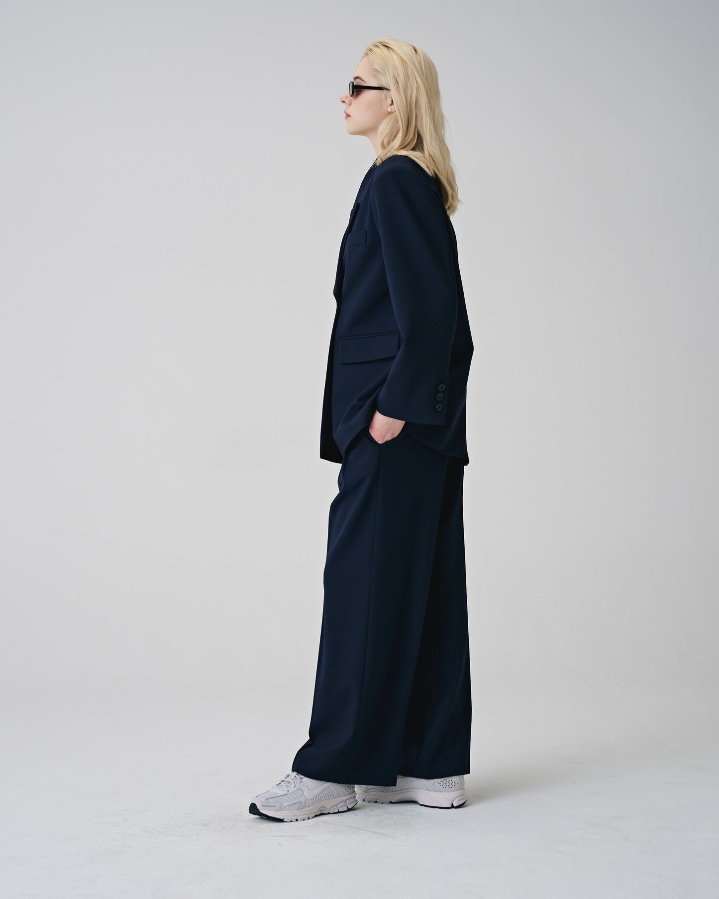 Set-up Tuck Pants (Navy/Black)