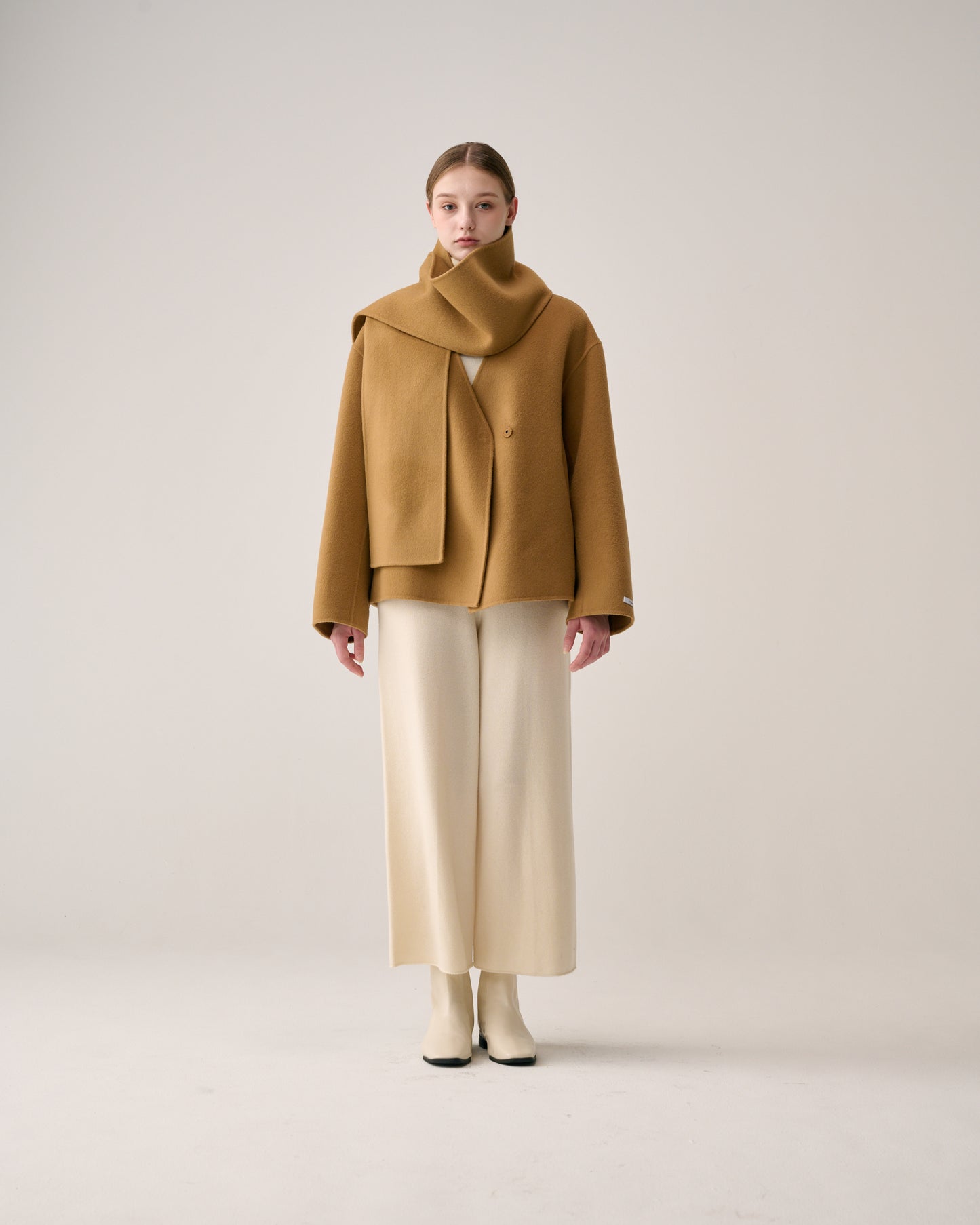 Collarless Half Coat w/muffler