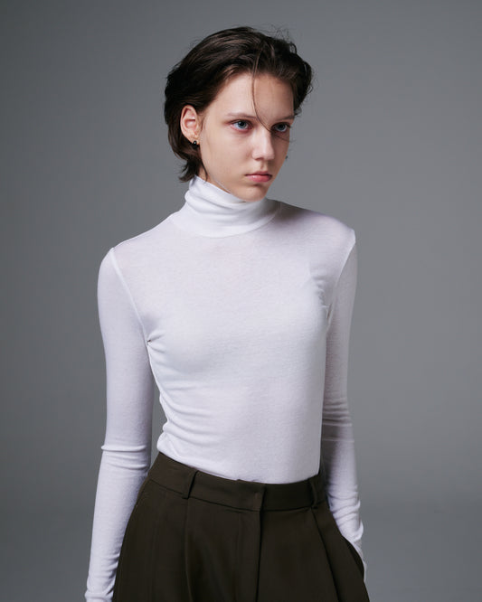 Embroidered Wool Turtle Neck